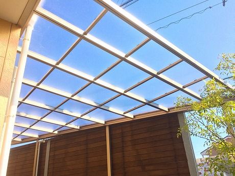 春日井市カーポート工事　ポリカ屋根　変形敷地