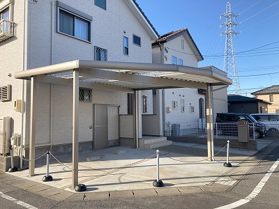 愛知県　角地カーポート