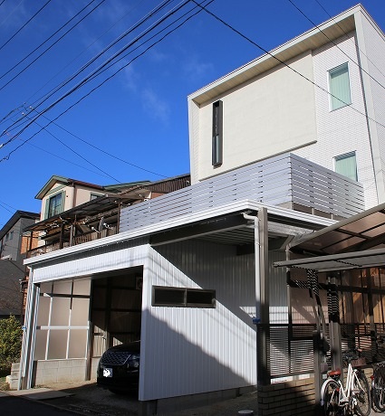 名古屋市　セッパンガレージ　ベランダ