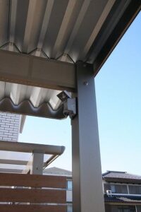 センサーライト、防犯カメラ